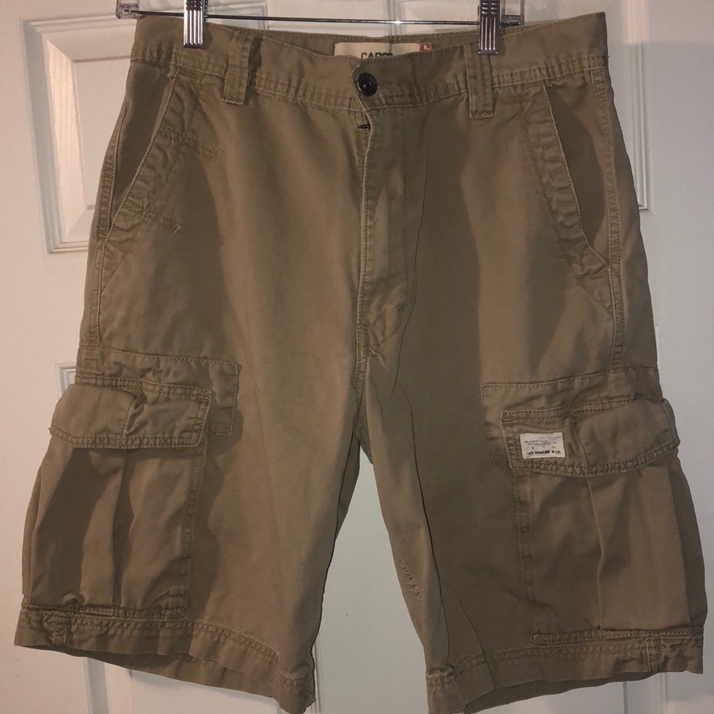 Levi’s Cargo Shorts Men’s 33 in Brown